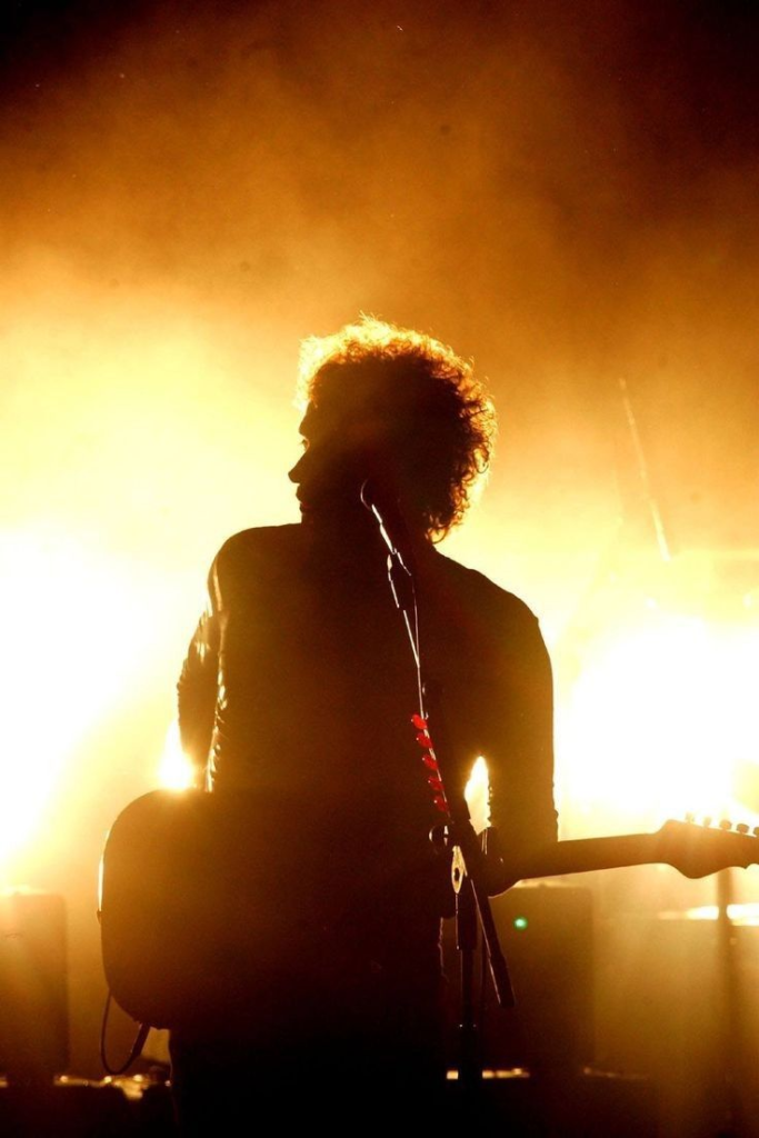 Fuente: Gustavo ceratti | Gustavo adrian cerati clark, Cantautor, Rock nacional argentino. (s. f.). Pinterest. https://www.pinterest.com/pin/622622717226354122/